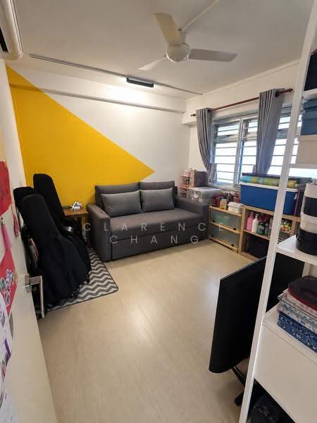 512 Pasir Ris Street 52, 512 Pasir Ris Street 52, Pasir Ris / Tampines, 3 Bedrooms, 1,165 sqft, HDB Flat For Sale, by Clarence Chang, 500303560 - Living Room - PropertyGuru.com.sg