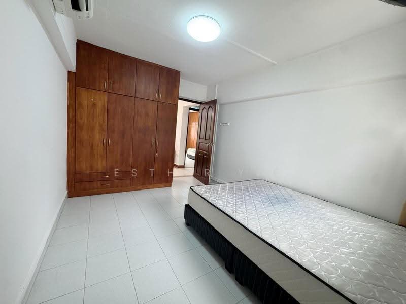 414 Ang Mo Kio Avenue 10, 414 Ang Mo Kio Avenue 10, Ang Mo Kio / Bishan / Thomson, 3 Bedrooms, 990 sqft, HDB Flat For Rent, by Esther Yee, 500303675 - PropertyGuru.com.sg