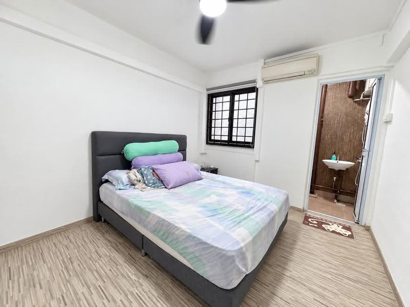 175 Bukit Batok West Avenue 8, 175 Bukit Batok West Avenue 8, Dairy Farm / Bukit Panjang / Choa Chu Kang, 2 Bedrooms, 732 sqft, HDB Flat For Sale, by Jeremy Toh, 500303698 - Bedroom - PropertyGuru.com.sg