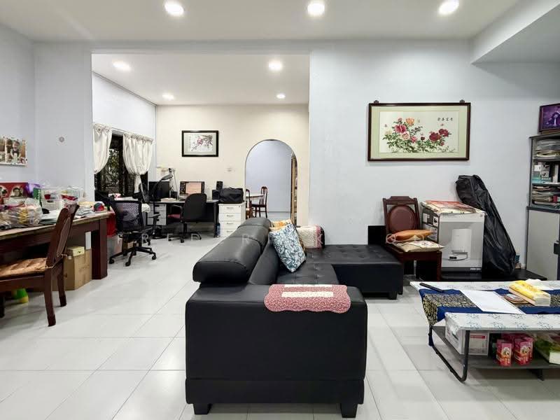 Chu Lin Road, Chu Lin Road, Dairy Farm / Bukit Panjang / Choa Chu Kang, 5 Bedrooms, 3,500 sqft, Semi-Detached House For Sale, by Frederick Foo, 500303819 - Living Room - PropertyGuru.com.sg
