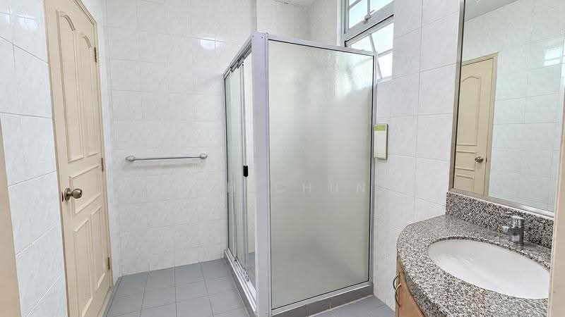 Lentor Villas, Lentor Crescent, Mandai / Upper Thomson, Room Rental, 280 sqft, Terraced House For Rent, by Seth Chung, 500303830 - Bathroom - PropertyGuru.com.sg