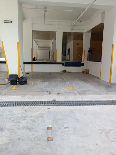 The loading/uploading bays