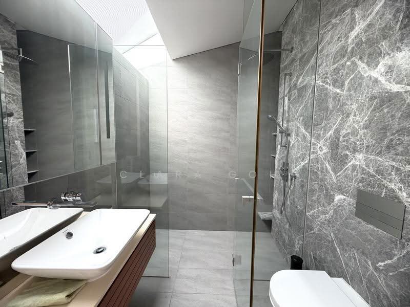 Victoria Park Villas, 3 Coronation Road, Tanglin / Holland / Bukit Timah, 5 Bedrooms, 4,200 sqft, Semi-Detached House For Sale, by Clara Goh, 500303944 - Bathroom - PropertyGuru.com.sg