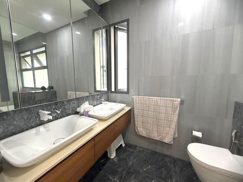 Victoria Park Villas, 3 Coronation Road, Tanglin / Holland / Bukit Timah, 5 Bedrooms, 4,200 sqft, Semi-Detached House For Sale, by Clara Goh, 500303944 - Bathroom - PropertyGuru.com.sg