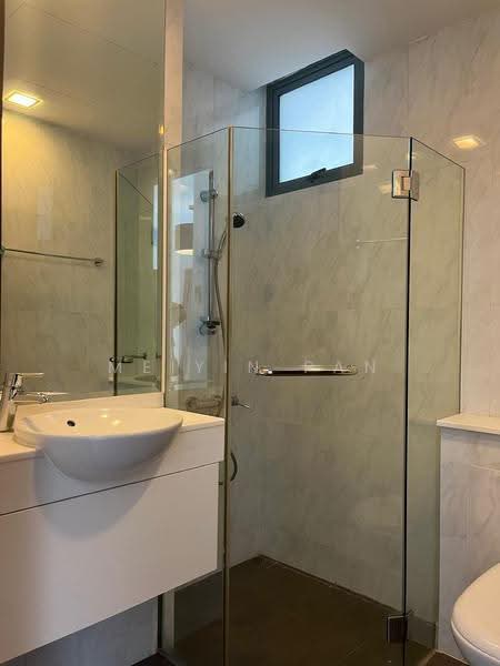 Bathroom (original)