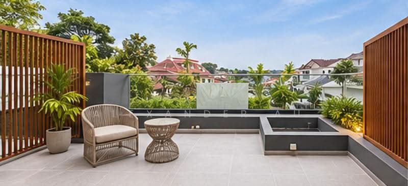 Rooftop Balcony