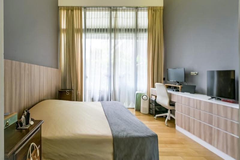 Shelford Suites, 16B Shelford Road, Newton / Novena, 3 Bedrooms, 1,604 sqft, Apartment For Sale, by Sheryl Han, 500304058 - Master Bedroom - PropertyGuru.com.sg