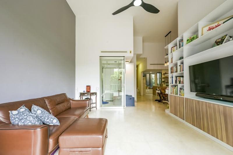 Shelford Suites, 16B Shelford Road, Newton / Novena, 3 Bedrooms, 1,604 sqft, Apartment For Sale, by Sheryl Han, 500304058 - Living Room - PropertyGuru.com.sg