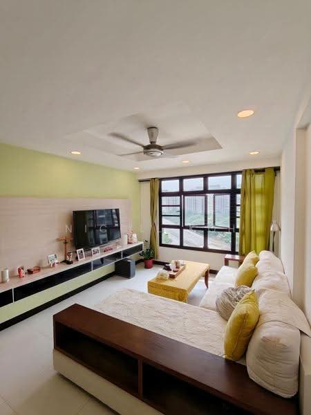 471C Fernvale Street, 471C Fernvale Street, Seletar / Yio Chu Kang, 3 Bedrooms, 1,001 sqft, HDB Flat For Sale, by Nicoll Koh, 500304093 - Living Room - PropertyGuru.com.sg