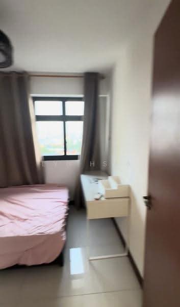 63 Greentops @ Sims Place, 63 Sims Place, Eunos / Geylang / Paya Lebar, Room Rental, 150 sqft, HDB Flat For Rent, by Lyn Hsia, 500304105 - PropertyGuru.com.sg