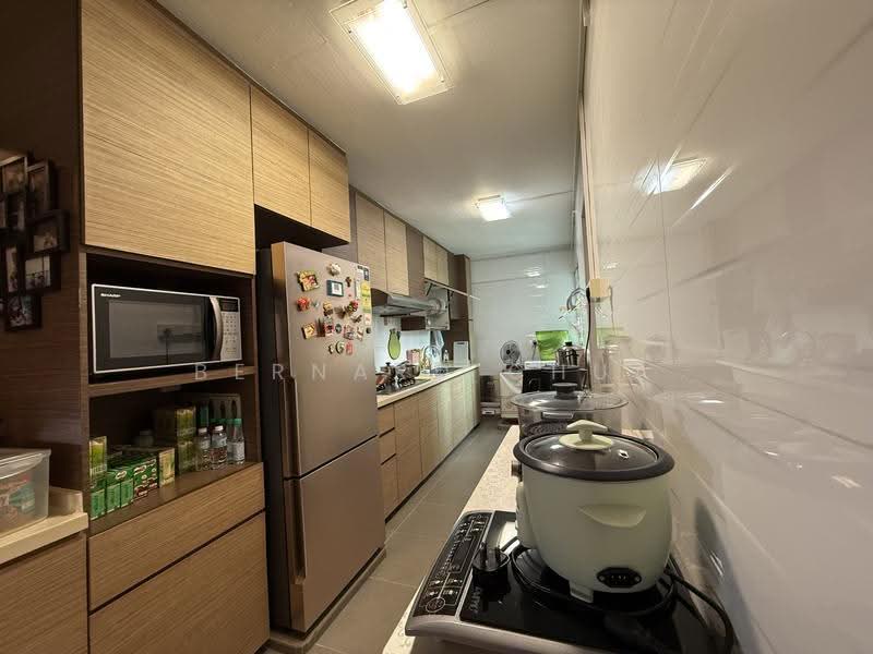 101 Bishan Street 12, 101 Bishan Street 12, Ang Mo Kio / Bishan / Thomson, 3 Bedrooms, 1,302 sqft, HDB Flat For Rent, by Bernard Chua, 500304221 - Kitchen - PropertyGuru.com.sg