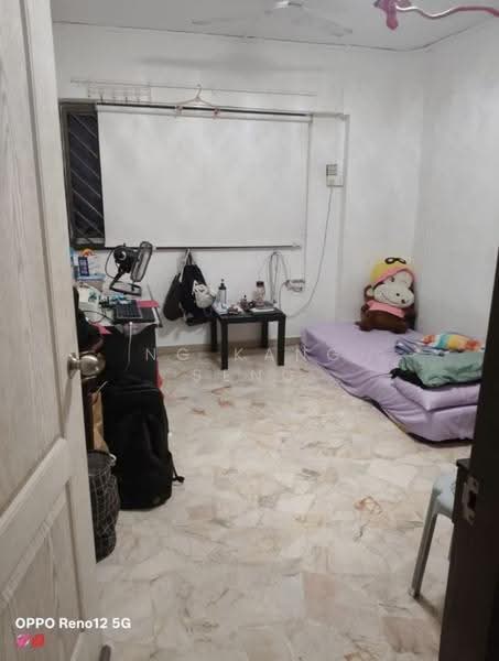 511 Jurong West Street 52, 511 Jurong West Street 52, Boon Lay / Jurong / Tuas, 3 Bedrooms, 1,100 sqft, HDB Flat For Rent, by Ng Kang Seng, 500304490 - Bedroom - PropertyGuru.com.sg