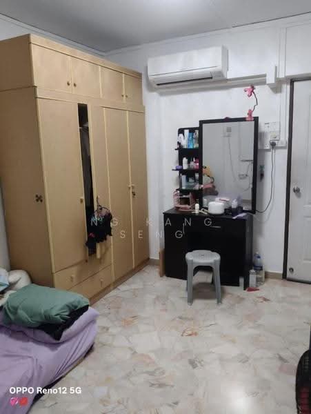 511 Jurong West Street 52, 511 Jurong West Street 52, Boon Lay / Jurong / Tuas, 3 Bedrooms, 1,100 sqft, HDB Flat For Rent, by Ng Kang Seng, 500304490 - Bedroom - PropertyGuru.com.sg