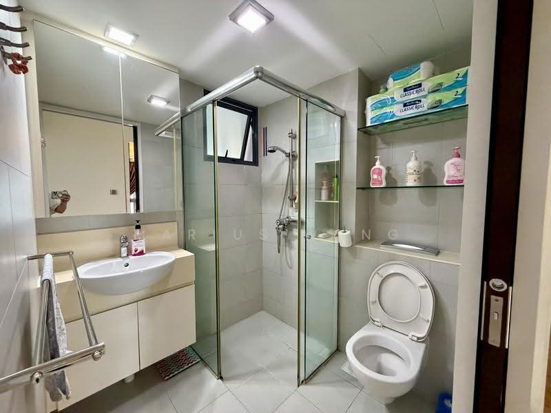 Pinnacle @ Duxton, 1 Cantonment Road, Chinatown / Tanjong Pagar, 3 Bedrooms, 1,140 sqft, HDB Flat For Sale, by Marius Wong, 500304506 - Bathroom - PropertyGuru.com.sg
