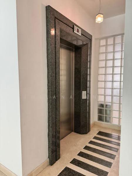 Private Lift Lobby