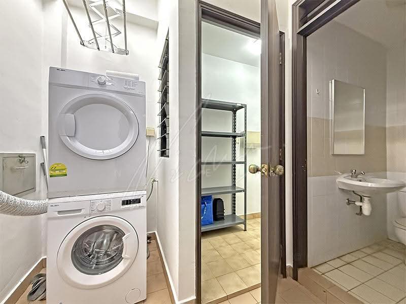 Yard, Utility Room & W.C.