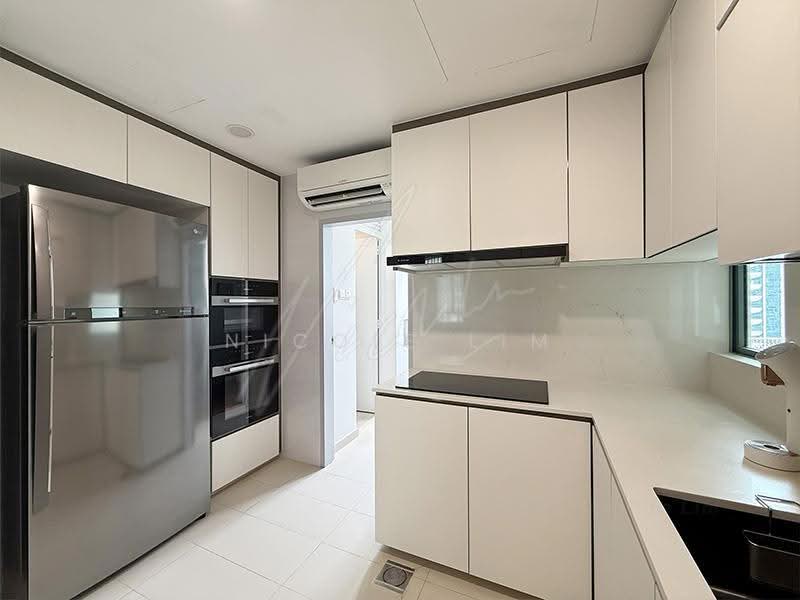 Mutiara View, 11 Jalan Mutiara, Tanglin / Holland / Bukit Timah, 3 Bedrooms, 1,130 sqft, Apartment For Sale, by Nicole Lim, 500304709 - Kitchen - PropertyGuru.com.sg