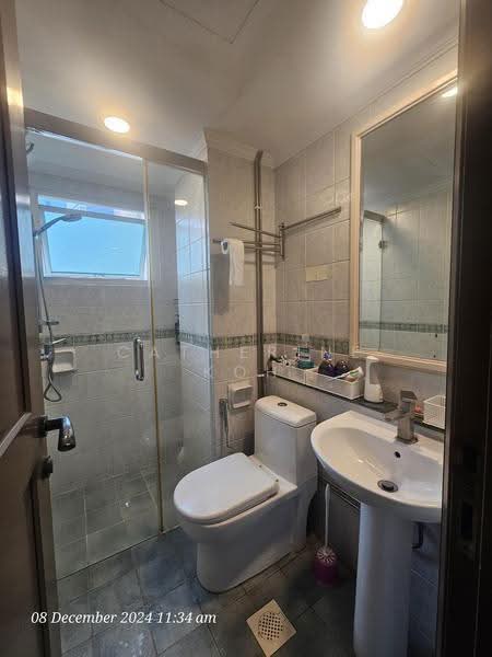 04-05 Bathroom