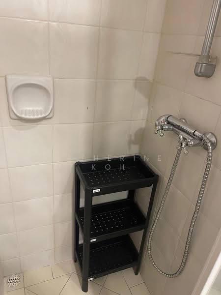 18-04 Bathroom
