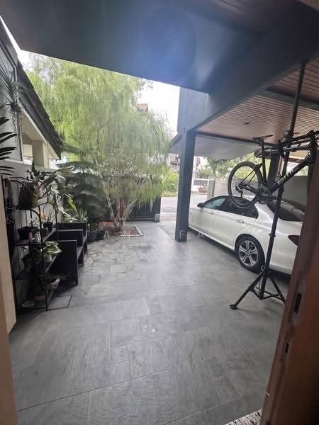 Car porch