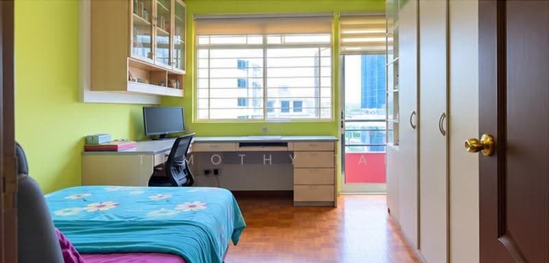 Sunrise Villa, Sunrise Way, Seletar / Yio Chu Kang, 4 Bedrooms, 2,800 sqft, Terraced House For Rent, by Timothy Tan, 500304874 - Study - PropertyGuru.com.sg