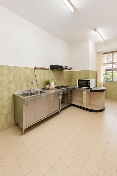 Great Value! Only 16xx PSF! Corner Terrace with Garden Near Kovan MRT!, Hougang / Punggol / Sengkang, 4 Bedrooms, 2,800 sqft, Corner Terrace For Sale, by Ryan Heng, 500304910 - Kitchen - PropertyGuru.com.sg