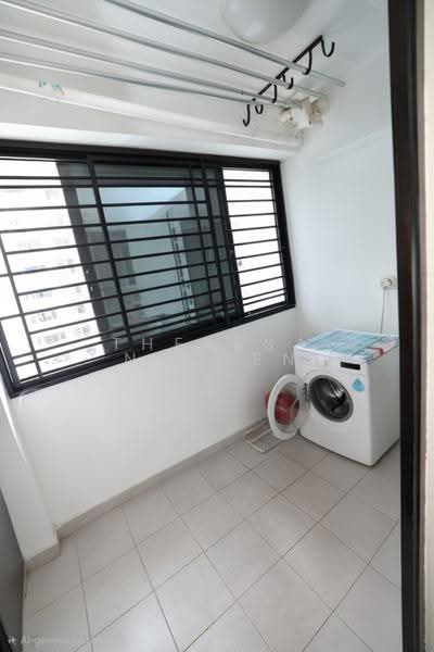 221B Bedok Central, 221B Bedok Central, Bedok / Upper East Coast, 3 Bedrooms, 1,044 sqft, HDB Flat For Rent, by Theresa Nguyen, 500304959 - Balcony - PropertyGuru.com.sg
