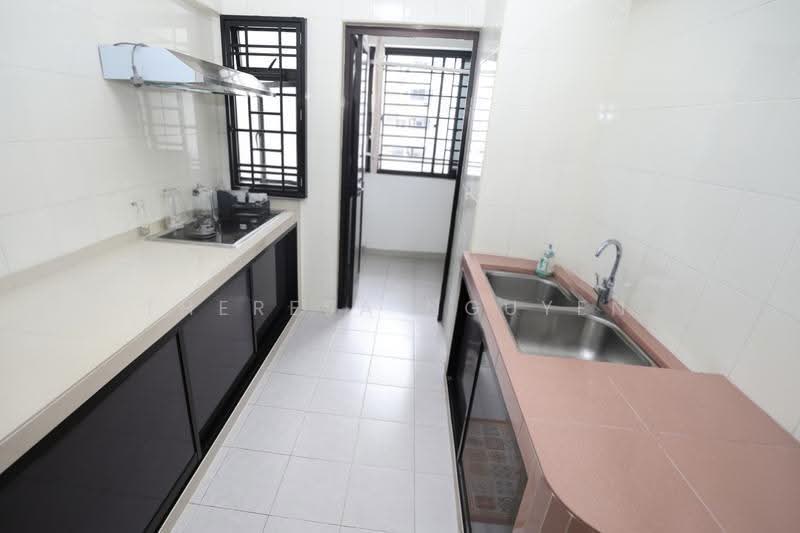 221B Bedok Central, 221B Bedok Central, Bedok / Upper East Coast, 3 Bedrooms, 1,044 sqft, HDB Flat For Rent, by Theresa Nguyen, 500304959 - Kitchen - PropertyGuru.com.sg