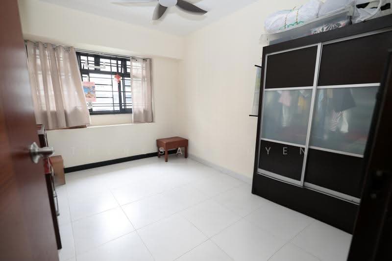 221B Bedok Central, 221B Bedok Central, Bedok / Upper East Coast, 3 Bedrooms, 1,044 sqft, HDB Flat For Rent, by Theresa Nguyen, 500304959 - Bedroom 3 - PropertyGuru.com.sg