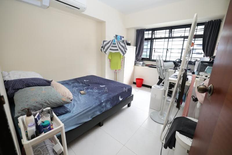 221B Bedok Central, 221B Bedok Central, Bedok / Upper East Coast, 3 Bedrooms, 1,044 sqft, HDB Flat For Rent, by Theresa Nguyen, 500304959 - Bedroom 2 - PropertyGuru.com.sg