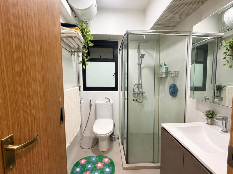 468A Bukit Batok West Avenue 9, 468A Bukit Batok West Avenue 9, Dairy Farm / Bukit Panjang / Choa Chu Kang, 1 Bedroom, 409 sqft, HDB Flat For Rent, by Jocelyn Loh, 500305161 - Bathroom - PropertyGuru.com.sg