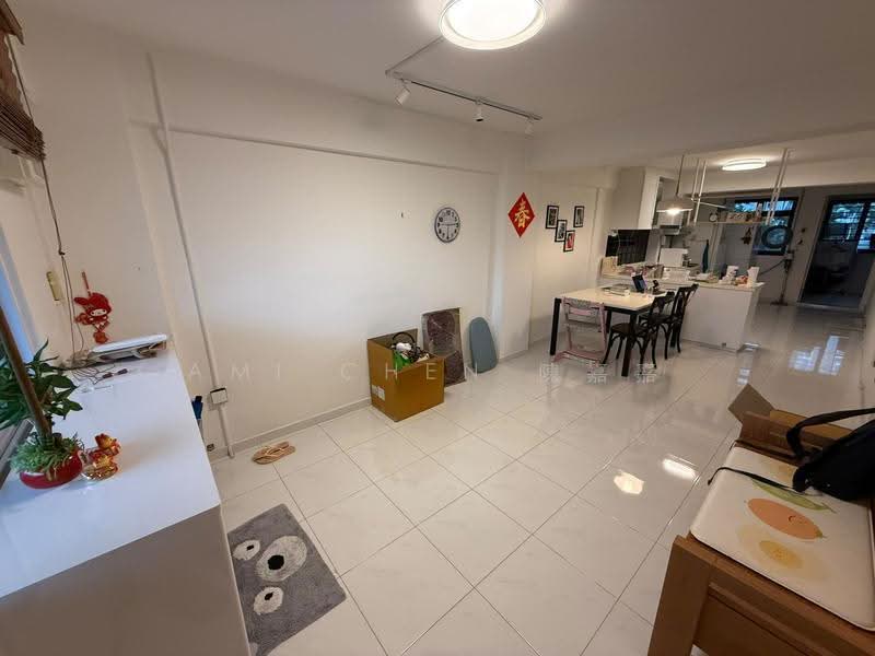 47 Marine Crescent, 47 Marine Crescent, East Coast / Marine Parade, 2 Bedrooms, 700 sqft, HDB Flat For Rent, by Ami Chen 陳嘉嘉, 500305209 - Living Room - PropertyGuru.com.sg
