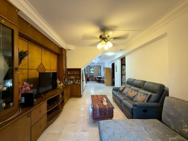 Living Room (L1)