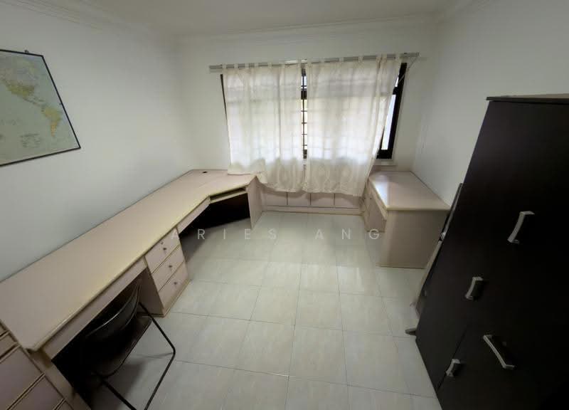 Bedroom 2 (L2)
