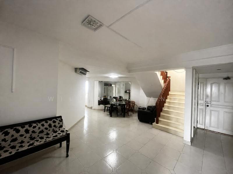 Orchid Park Condominium, 81 Yishun Street 81, Sembawang / Yishun, 5 Bedrooms, 1,808 sqft, Condominium For Sale, by William Zhang, 500305229 - Living Room - PropertyGuru.com.sg