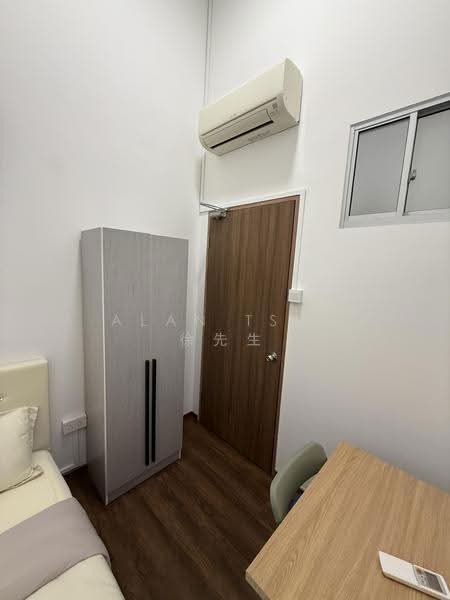 Common Room @ Race Course Rd, Race Course Road, Farrer Park / Serangoon Rd, Room Rental, 70 sqft, Terraced House For Rent, by Alan Tsui 徐先生, 500305236 - Interior - PropertyGuru.com.sg