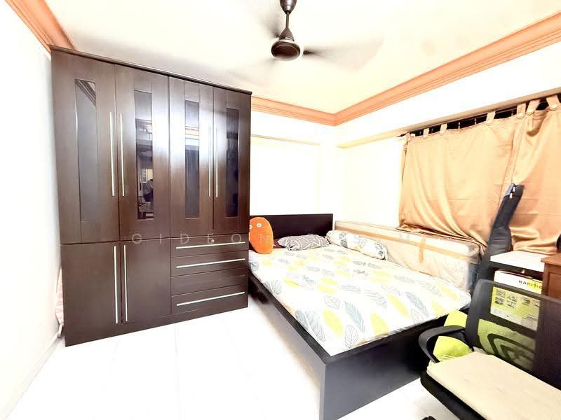 325A Sengkang East Way, 325A Sengkang East Way, Hougang / Punggol / Sengkang, 3 Bedrooms, 975 sqft, HDB Flat For Sale, by Gideon R Sim, 500305425 - Bedroom - PropertyGuru.com.sg
