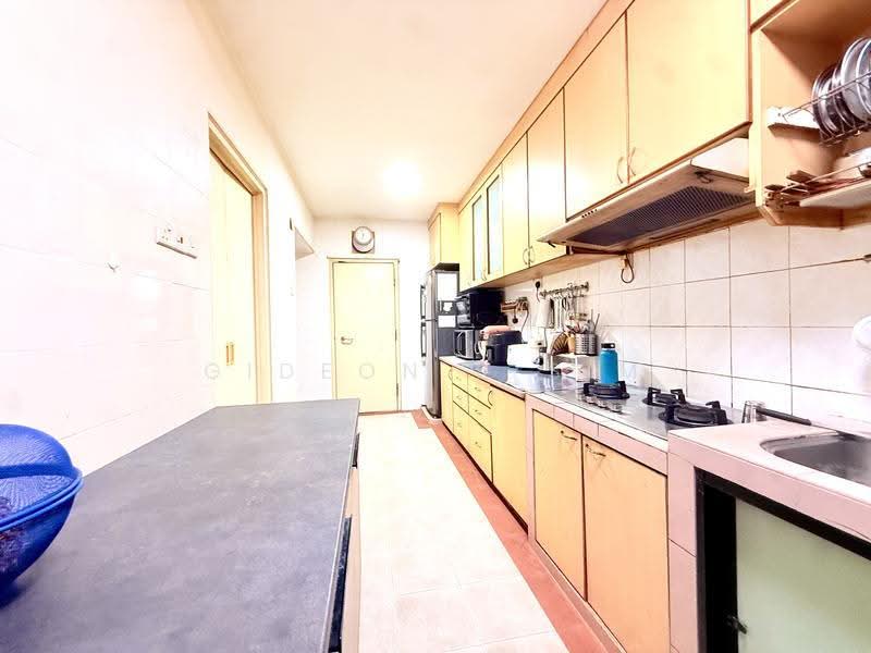 325A Sengkang East Way, 325A Sengkang East Way, Hougang / Punggol / Sengkang, 3 Bedrooms, 975 sqft, HDB Flat For Sale, by Gideon R Sim, 500305425 - Kitchen - PropertyGuru.com.sg