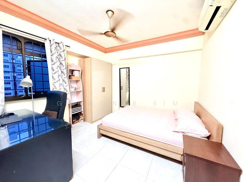 325A Sengkang East Way, 325A Sengkang East Way, Hougang / Punggol / Sengkang, 3 Bedrooms, 975 sqft, HDB Flat For Sale, by Gideon R Sim, 500305425 - Bedroom - PropertyGuru.com.sg