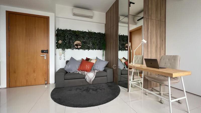Living area plus Study