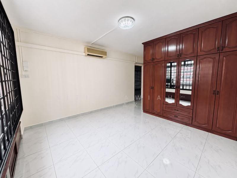 308 Tampines Street 32, 308 Tampines Street 32, Pasir Ris / Tampines, 4 Bedrooms, 1,582 sqft, HDB Flat For Sale, by Siti Alawiah Ishak, 500305535 - Master Bedroom - PropertyGuru.com.sg