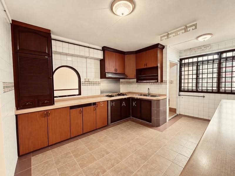 308 Tampines Street 32, 308 Tampines Street 32, Pasir Ris / Tampines, 4 Bedrooms, 1,582 sqft, HDB Flat For Sale, by Siti Alawiah Ishak, 500305535 - Kitchen - PropertyGuru.com.sg