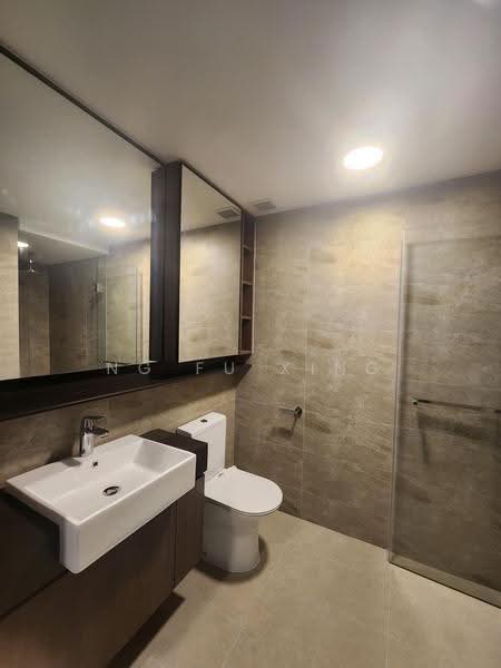 Riverfront Residences, 41 Hougang Avenue 7, Hougang / Punggol / Sengkang, 3 Bedrooms, 872 sqft, Condominium For Rent, by Ng Fu Xing, 500305679 - Bathroom - PropertyGuru.com.sg