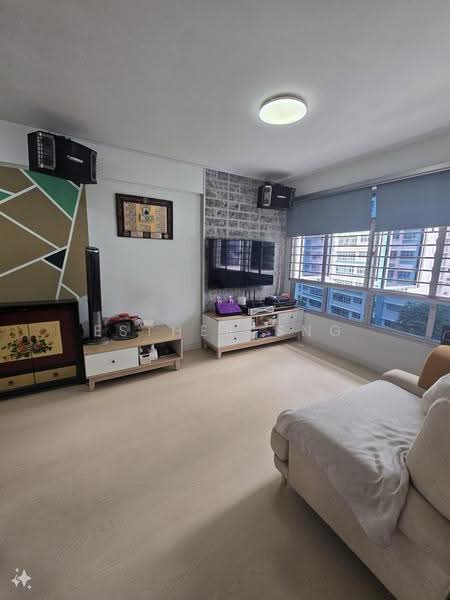 467B Fernvale Link, 467B Fernvale Link, Seletar / Yio Chu Kang, 2 Bedrooms, 732 sqft, HDB Flat For Sale, by Esther Sng, 500305698 - Living Room - PropertyGuru.com.sg