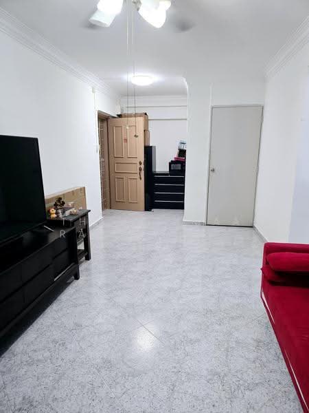 898B Woodlands Drive 50, 898B Woodlands Drive 50, Admiralty / Woodlands, 3 Bedrooms, 1,270 sqft, HDB Flat For Sale, by Thamizhmaaran (Maaran), 500305824 - Living Room - PropertyGuru.com.sg