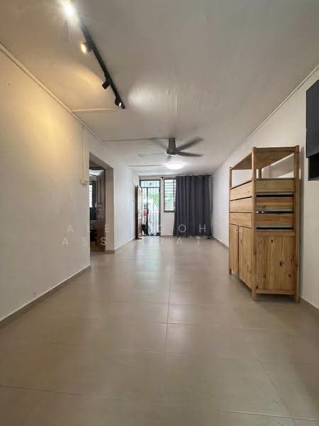 243 Serangoon Avenue 2, 243 Serangoon Avenue 2, Hougang / Punggol / Sengkang, 2 Bedrooms, 689 sqft, HDB Flat For Sale, by Samuel Liao, 500305888 - Living Room - PropertyGuru.com.sg