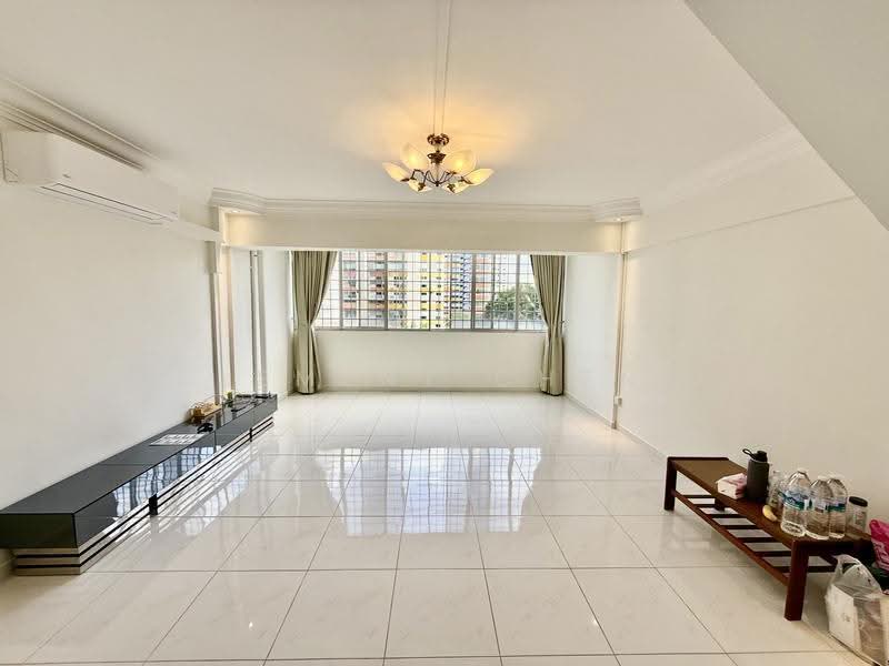 133 Geylang East Avenue 1, 133 Geylang East Avenue 1, Eunos / Geylang / Paya Lebar, 3 Bedrooms, 1,572 sqft, HDB Flat For Sale, by Clement Cheng, 500305999 - Living Room - PropertyGuru.com.sg