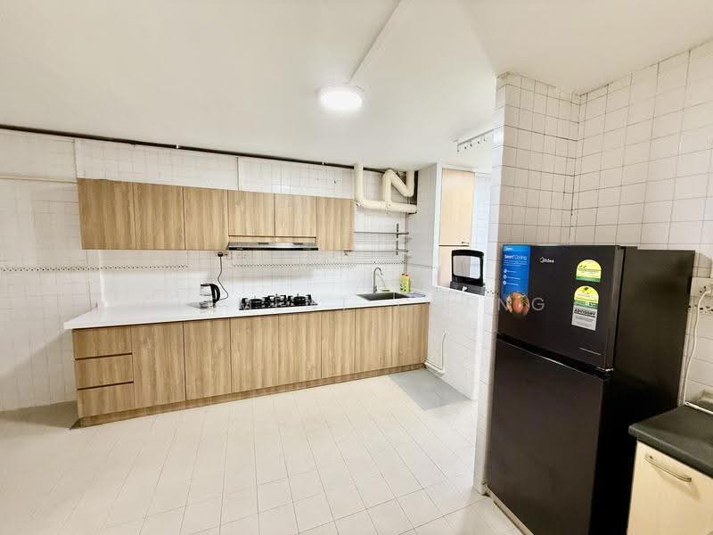 133 Geylang East Avenue 1, 133 Geylang East Avenue 1, Eunos / Geylang / Paya Lebar, 3 Bedrooms, 1,572 sqft, HDB Flat For Sale, by Clement Cheng, 500305999 - Kitchen - PropertyGuru.com.sg