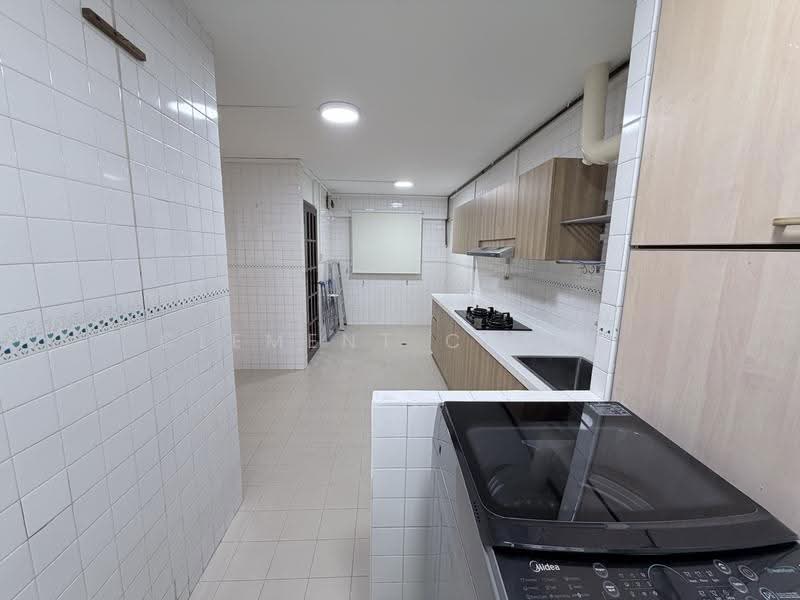 133 Geylang East Avenue 1, 133 Geylang East Avenue 1, Eunos / Geylang / Paya Lebar, 3 Bedrooms, 1,572 sqft, HDB Flat For Sale, by Clement Cheng, 500305999 - Kitchen - PropertyGuru.com.sg
