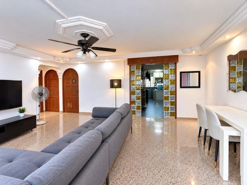 133 Bedok Reservoir Road, 133 Bedok Reservoir Road, Bedok / Upper East Coast, 3 Bedrooms, 1,109 sqft, HDB Flat For Sale, by Noi Jamlan, 500306005 - Living Room - PropertyGuru.com.sg